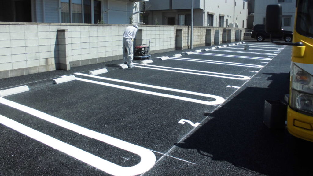 車止め(ストッパー)の設置工事の料金